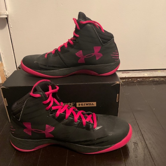 Basketball shoes - Picture 5 of 6